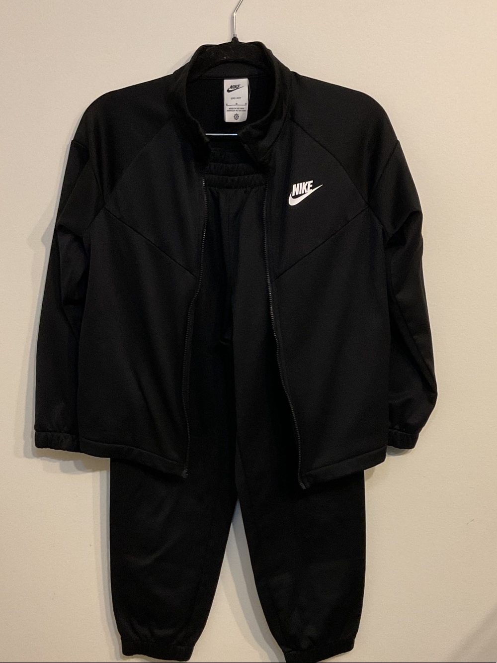 Boys Nike Black Jacket and Pants Tracksuit